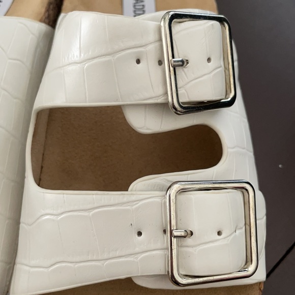 Steve madden sandals, 6.5 - Picture 3 of 4